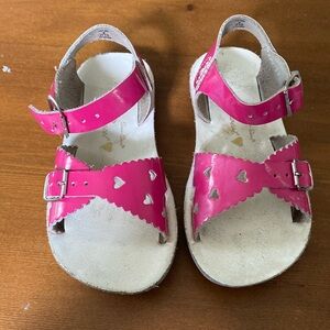 Toddler girl’s Sun San Sweet sandals